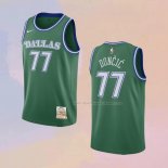 Maglia Dallas Mavericks Luka Doncic NO 77 Mitchell & Ness 2018-19 Verde